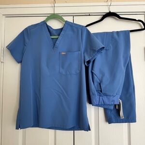 Figs Ceil Blue Scrub Set